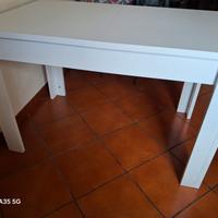 tavolo bianco