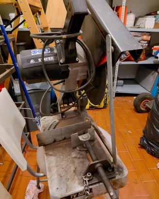 Troncatrice a ferro