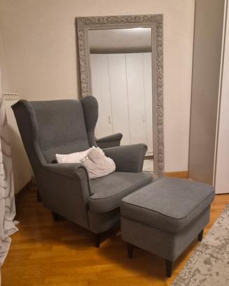 Poltrona con poggiapiedi ikea strandmon