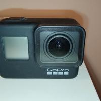 Set Gopro hero7 black + 2 batterie +cover sub orig