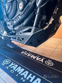 Paracoppa motore tenere 700