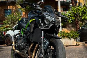 Kavasaki Z900 (di poco trattabile)