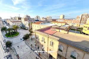 Prestigioso V. Di Palma c/o P.zza Immacolata