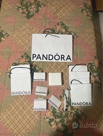 Buste, scatola e sacchetti porta charm Pandora