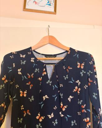 Abito blu tema farfalle