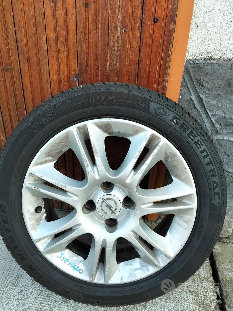 Ruota auto - Accessori Auto In vendita a Torino