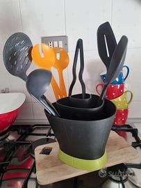 Mestoli + portamestoli tupperware 