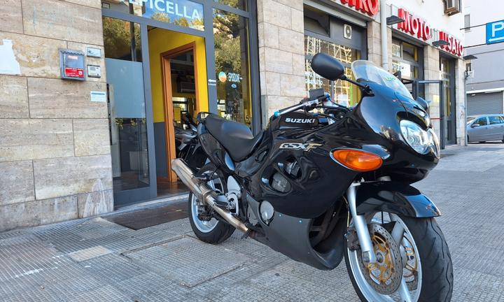 Suzuki GSX 750 F