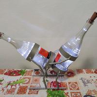 Lampada a led con supporto grigio 