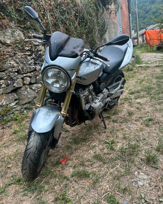 Honda hornet 600