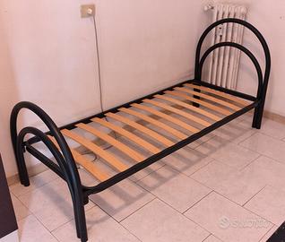 Letto con materasso singolo