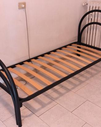 Letto con materasso singolo