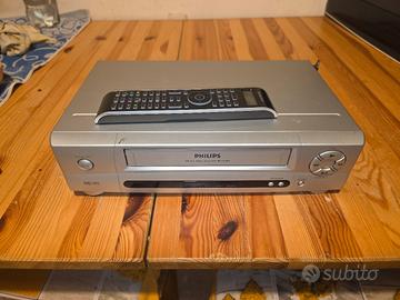 videoregistratore Philips ben tenuto. funzionante 