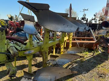 Aratro trivomere Piccioni