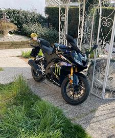 Yamaha YZF R125 4t ABS Monster