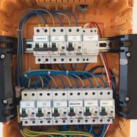 elettricista impianti elettrici antennista 