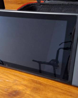 Console Nintendo Switch NERA + Custodia da Viaggio