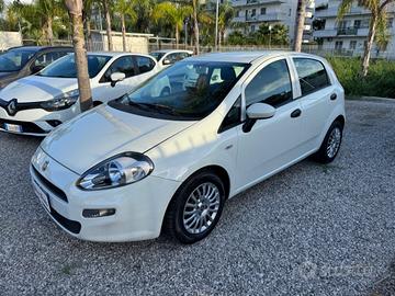 Fiat Punto 1.3 MJT II S&S 95 CV 5 porte Street