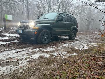 Jeep Cherokeee