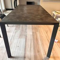 Tavolo Cattelan Italia