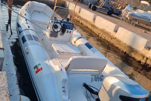 Gommone Flyer 646 - Motore Mariner Optimax 200