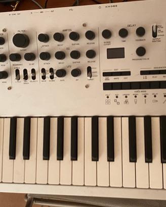 Korg minilogue