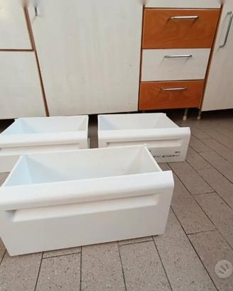 cassetti  frigo incasso Eletrolux mod FI22/10