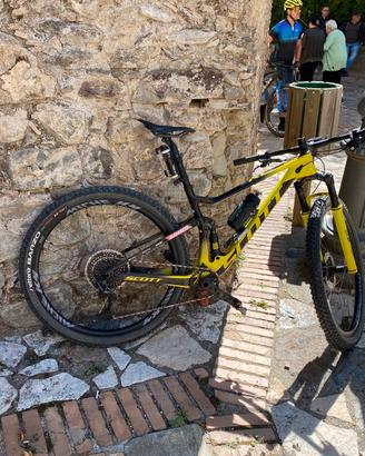 VEN DO -  SCOTT SPARK RC WORLD CUP