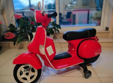 Vespetta e auto elettrica per bambini