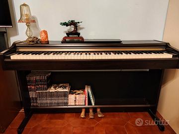 Pianoforte digitale Yamaha Clavinova Elettrico