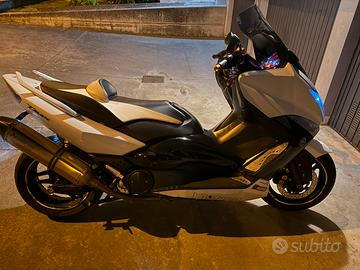Yamaha tmax