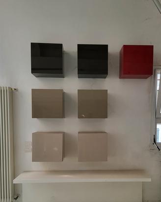 Cubi di DESIGN portatutto legno laminato lucido