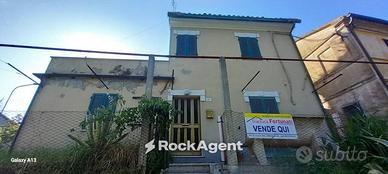Villa di 100 m² con 4 locali a Senigallia