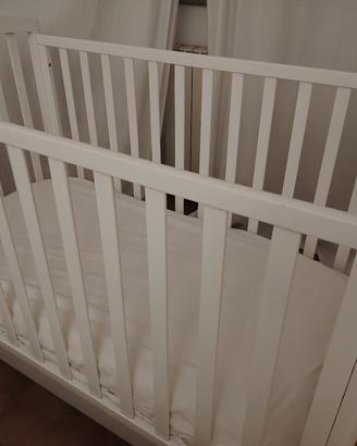 Lettino con incluso materasso buono stato