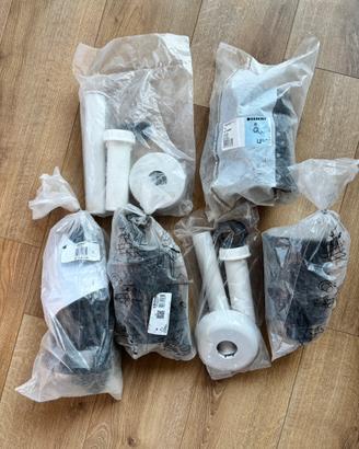 Stock Collegamenti WC sospeso