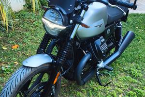Moto Guzzi V7 850 Stone 2024 
