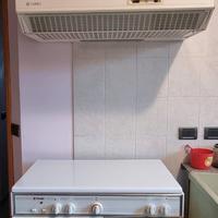 Cucina a gas + mobile con cappa aspirante