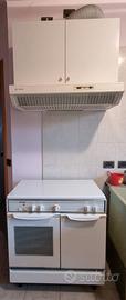 Cucina a gas + mobile con cappa aspirante