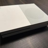 Xbox One S - 500 GB - Doppio controller e 14giochi