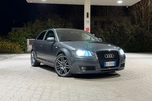 AUDI A3 2.0 TDI S LINE unico proprietario neopaten