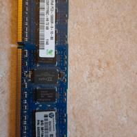 Numero 2 moduli RAM per PC.