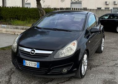 Opel corsa D - 1.3 CDTI
