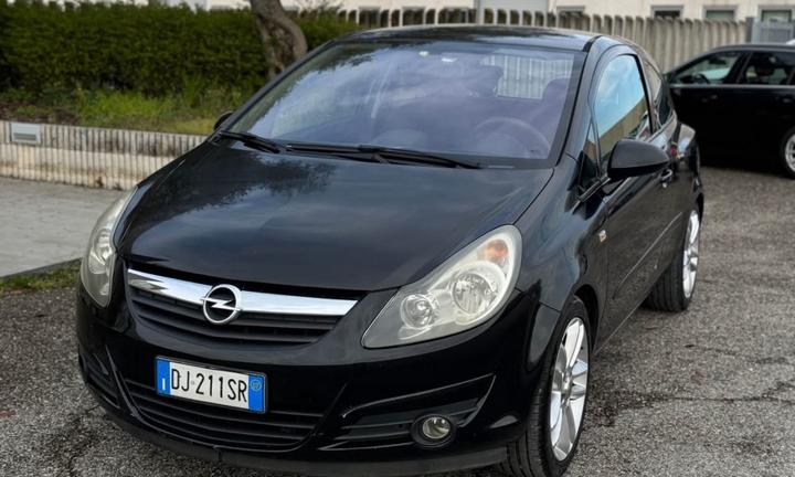 Opel corsa D - 1.3 CDTI