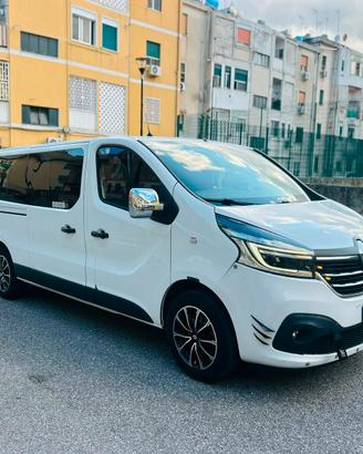 Renault trafic 9 posti