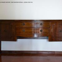 Credenza in Mogano Stile Regency di Alta Qualità