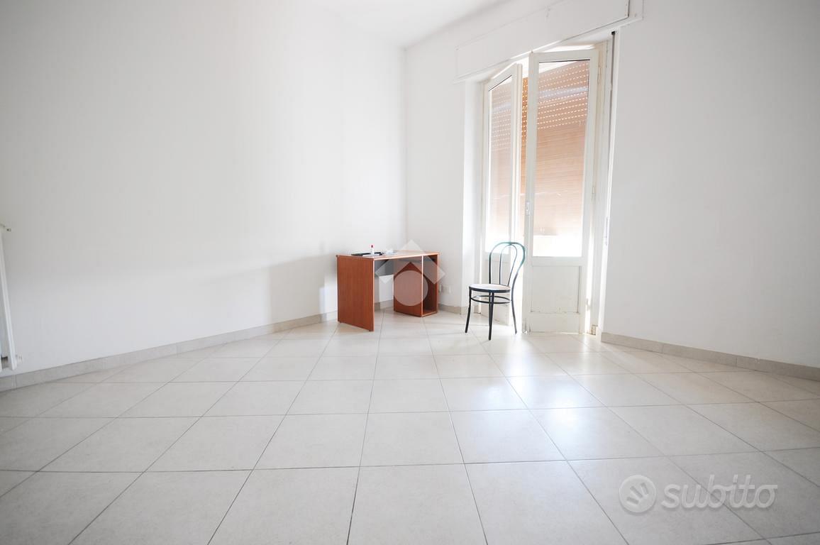 4 LOCALI A PRATO - Vista 5