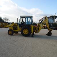 TERNA GOMMATA JCB 3CX TB - 4 RUOTE MOTRICI