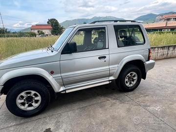 MITSUBISHI Pajero 1996
