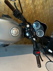 Moto Guzzi v7