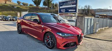 Alfa Romeo Giulia 2.9 V6 Bi-Turbo AT8 Quadrifoglio
